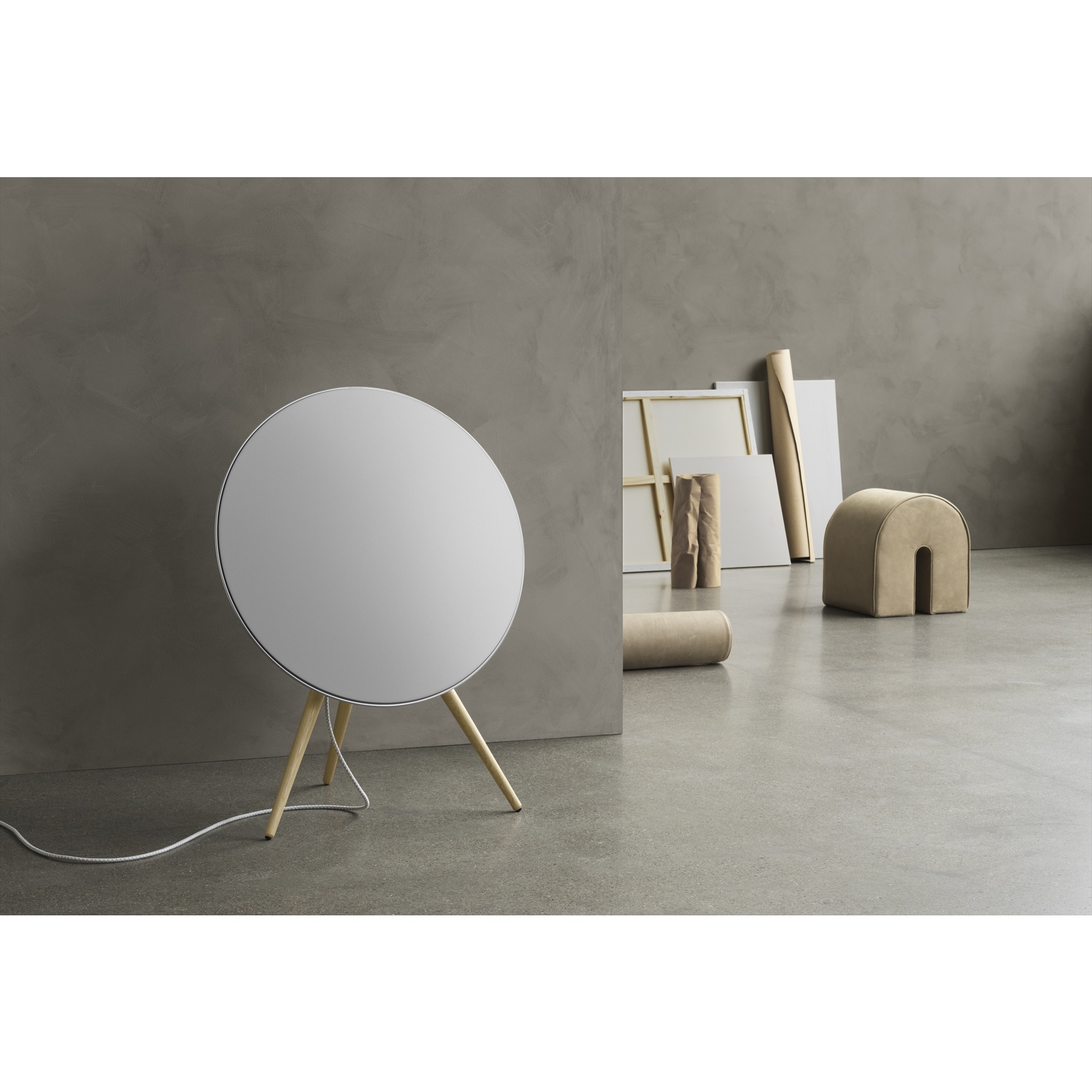 Beoplay A9が、洗練されたデザインはそのままに、新た…